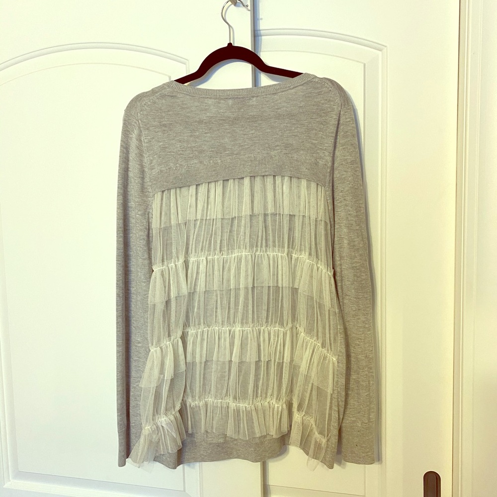 Chelsea28 lightweight top L, EUC, sheer tulle
